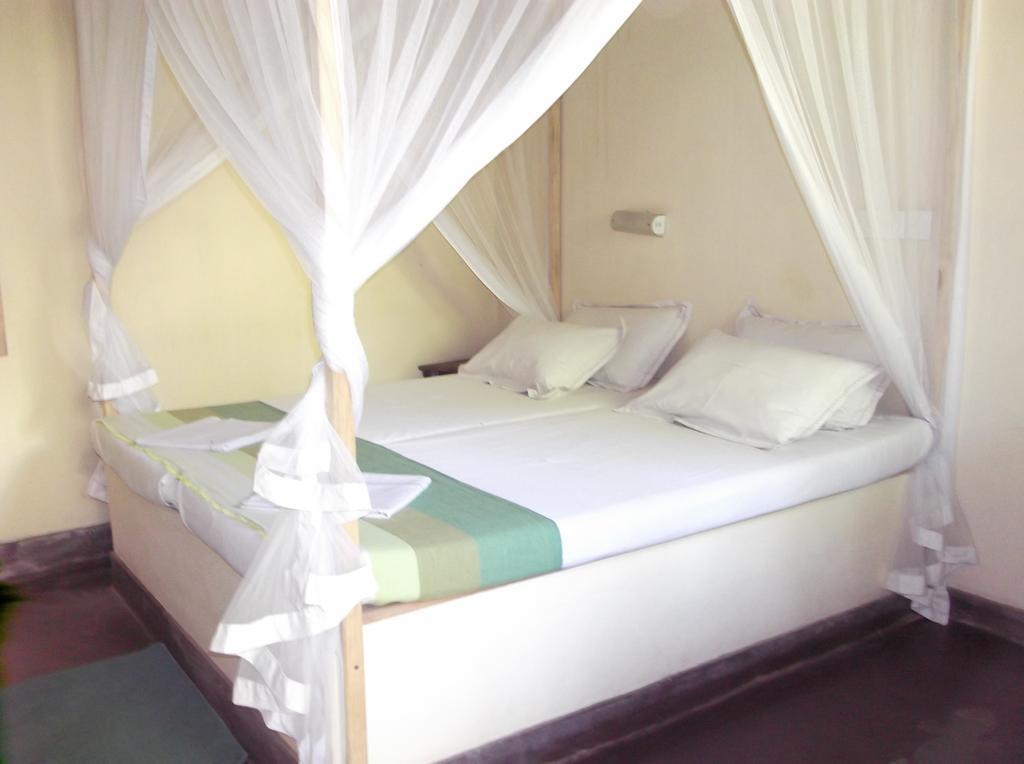 Gecko Restaurant & Rooms Аругам Бей Екстериор снимка